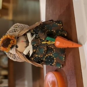 🌻 Sunflower Wooden Bunny Figurine